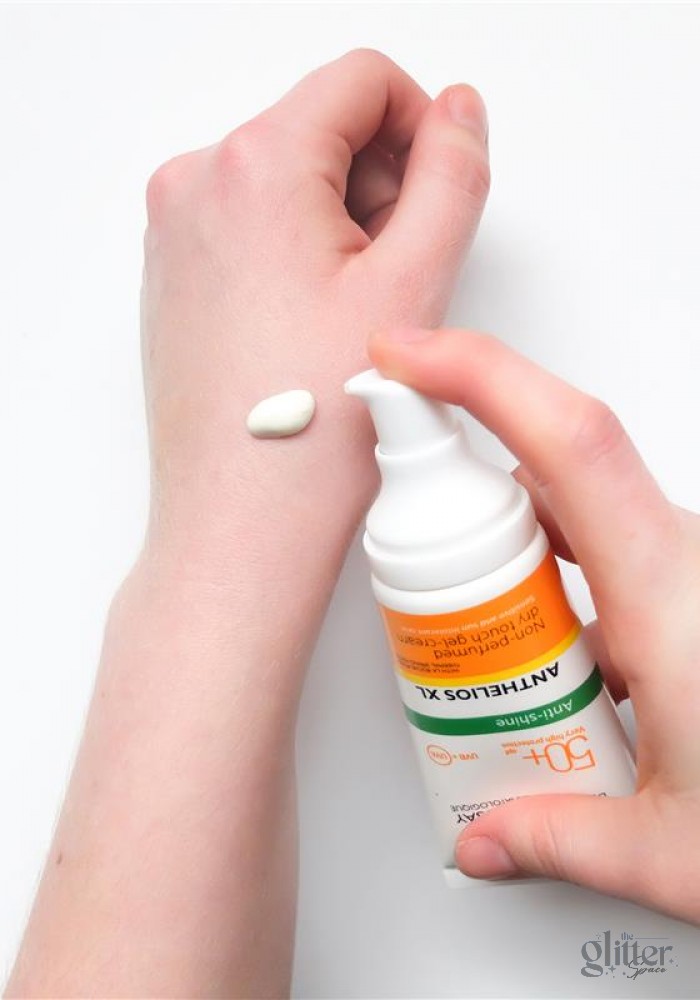 KEM CHỐNG NẮNG LA ROCHE-POSAY ANTHELIOS ANTI-SHINE GEL-CREAM DRY TOUCH FINISH MATTIFYING EFFECT SPF 50+ PA++++ 50ml (KHÔNG MÙI)